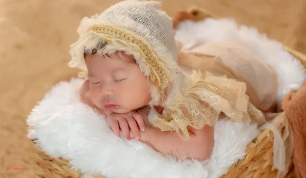 Chụp ảnh newborn