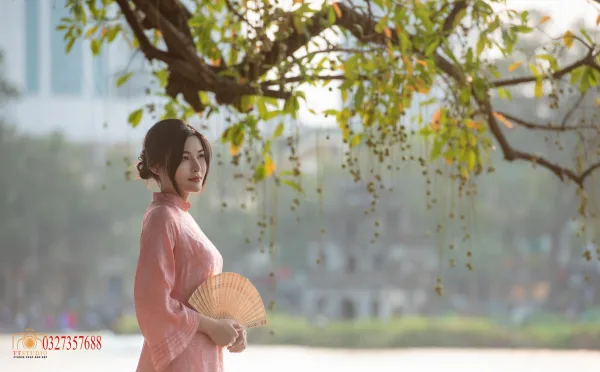 ảnh áo dài tết hồ gươm