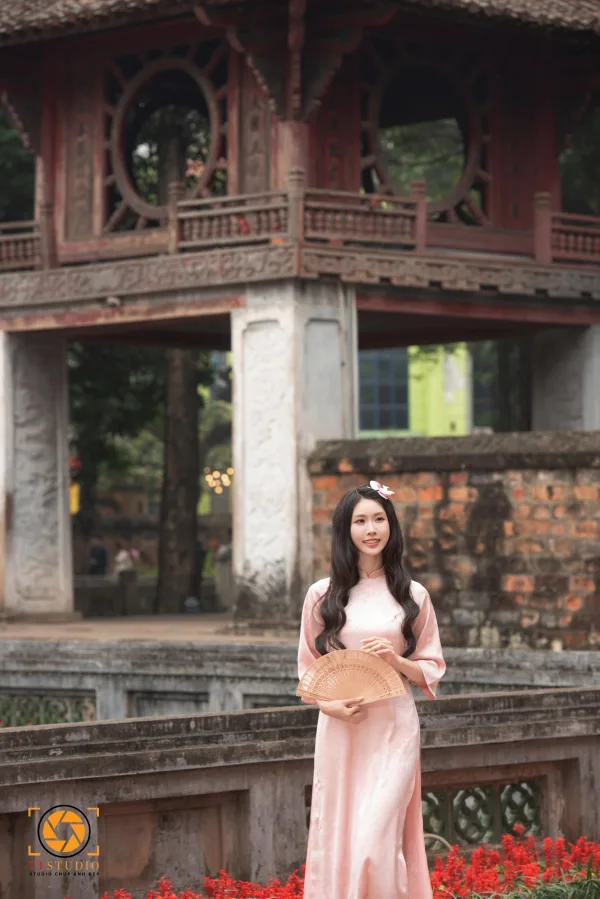chụp ảnh áo dài Tết Văn Miếu - Quốc Tử Giám