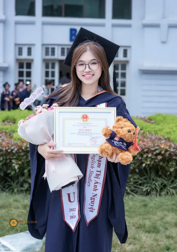 ảnh tốt nghiệp đại học