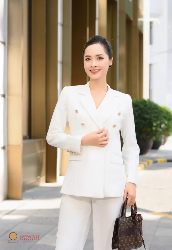 Phong cách nữ doanh nhân trẻ