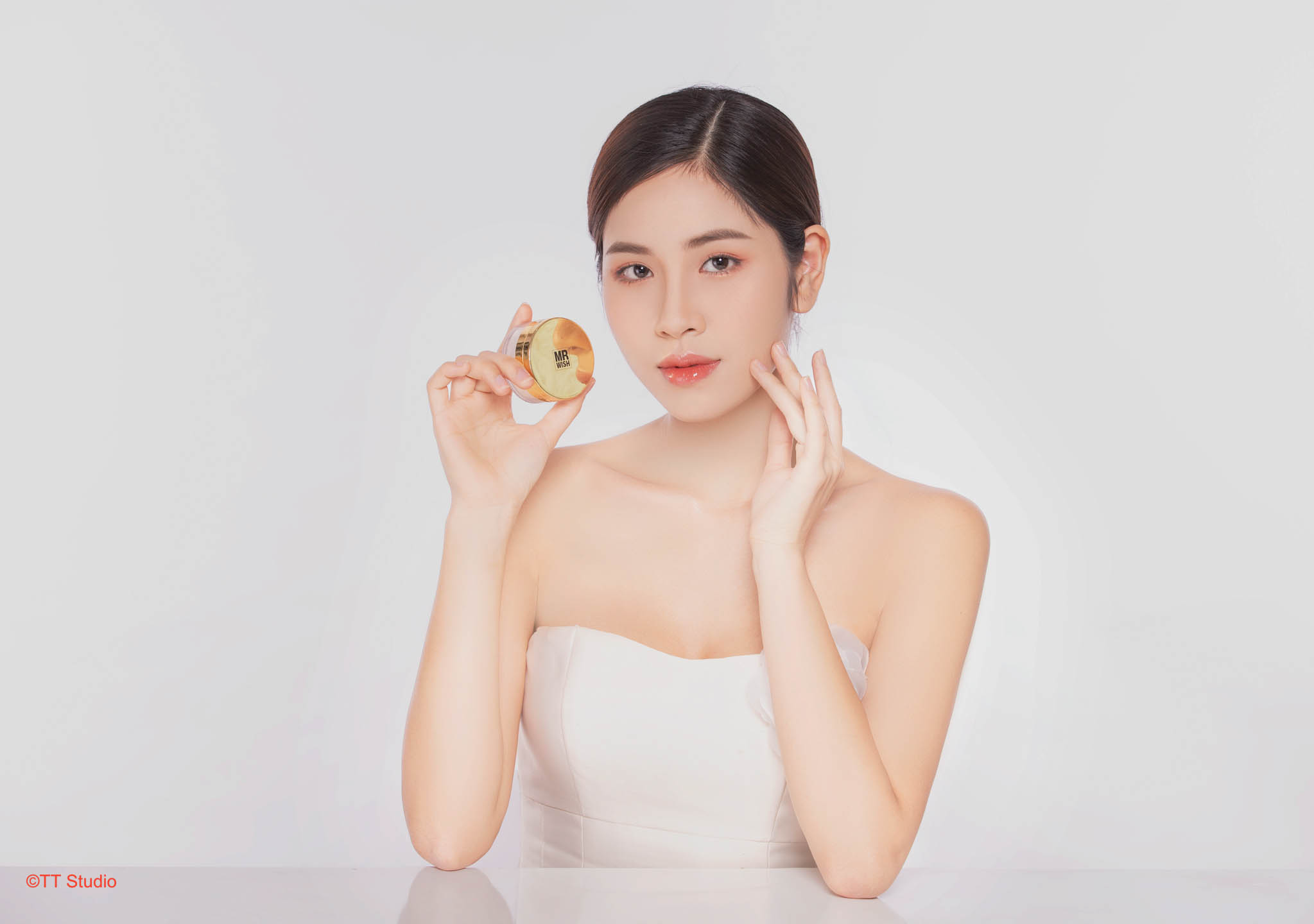 Chụp ảnh quảng cáo mỹ phẩm